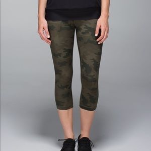Lululemon Army Print Wunder Under Crop